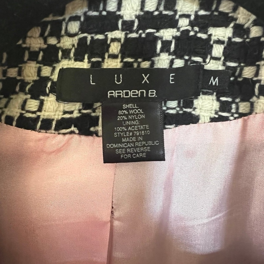 🎉3 for $10 Luxe by Arden B Women's Black and White Plaid Jacket - Picture 2 of 8